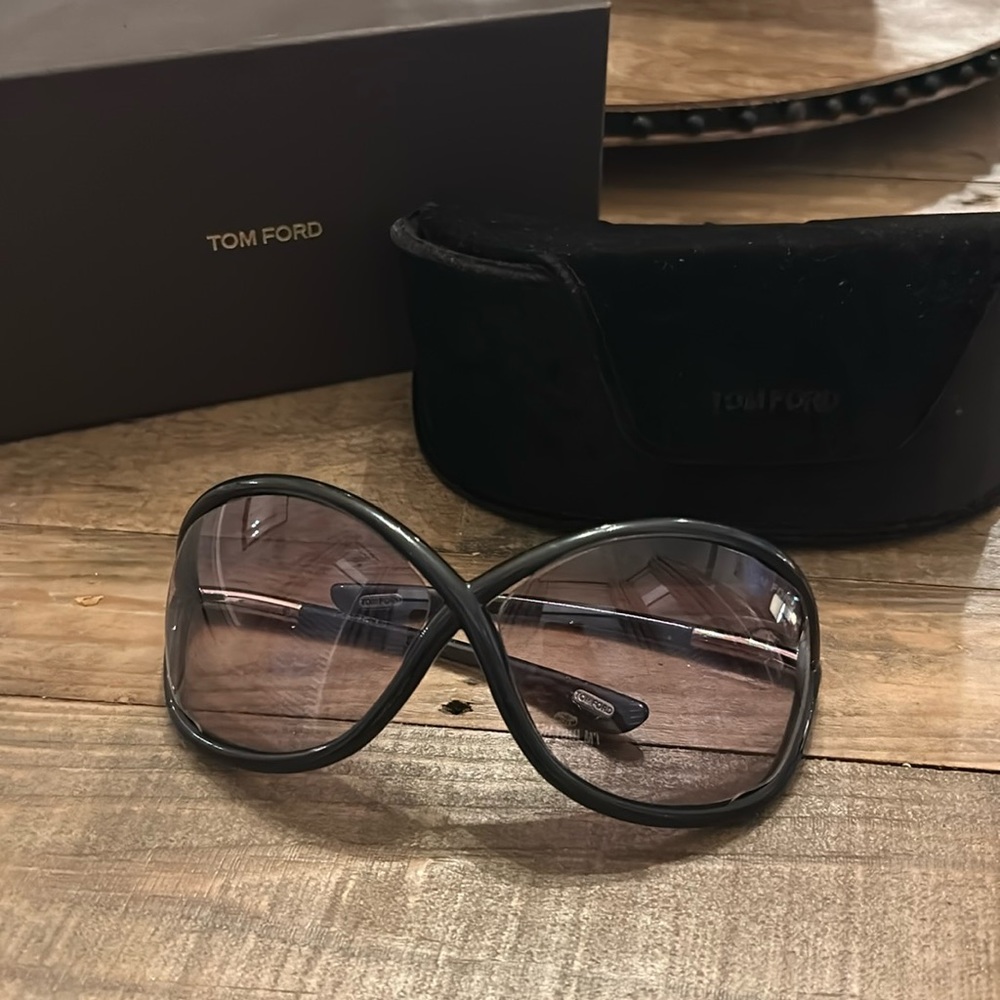 Navy Tom Ford Sunglasses - Whitney Cross Bridge - with original box and case!